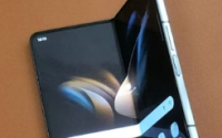 三星Galaxy Z Fold 5可折叠智能手机可能配备水滴式铰链