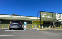 更多电动汽车充电器将进入瓶装店停车场