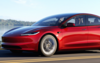 特斯拉发布续航里程更长的更新版Model 3