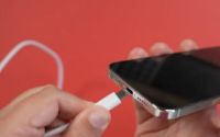 iPhone 15智能手机支持35W快速充电