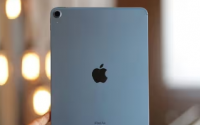 苹果可能会在2024年底推出首款可折叠iPad